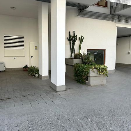 Central Modern Apartment Bari Kültér fotó