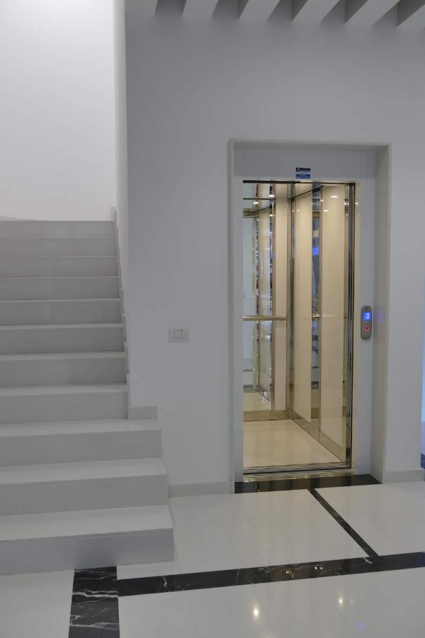 Central Modern Apartment Bari Kültér fotó