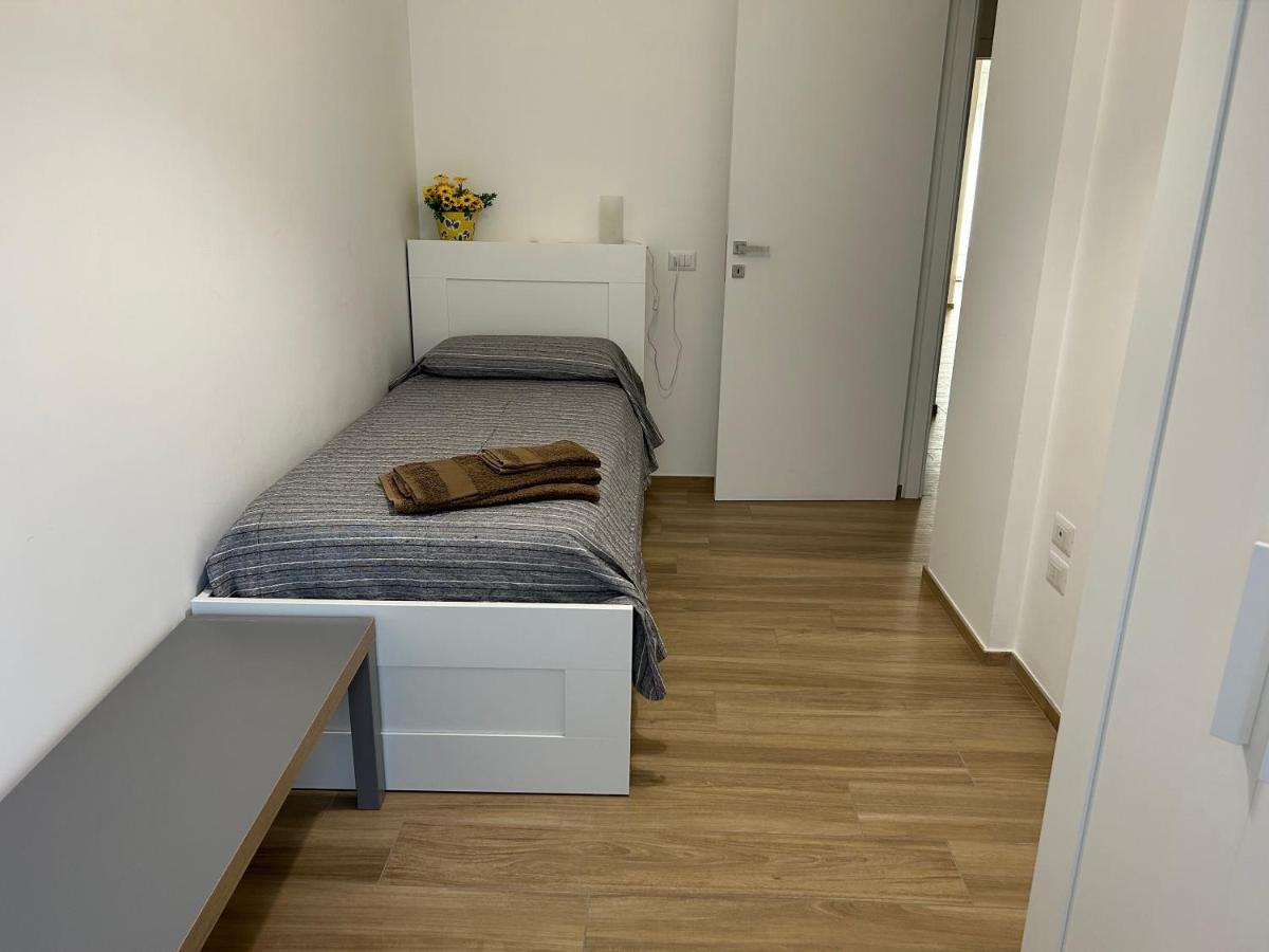 Central Modern Apartment Bari Kültér fotó